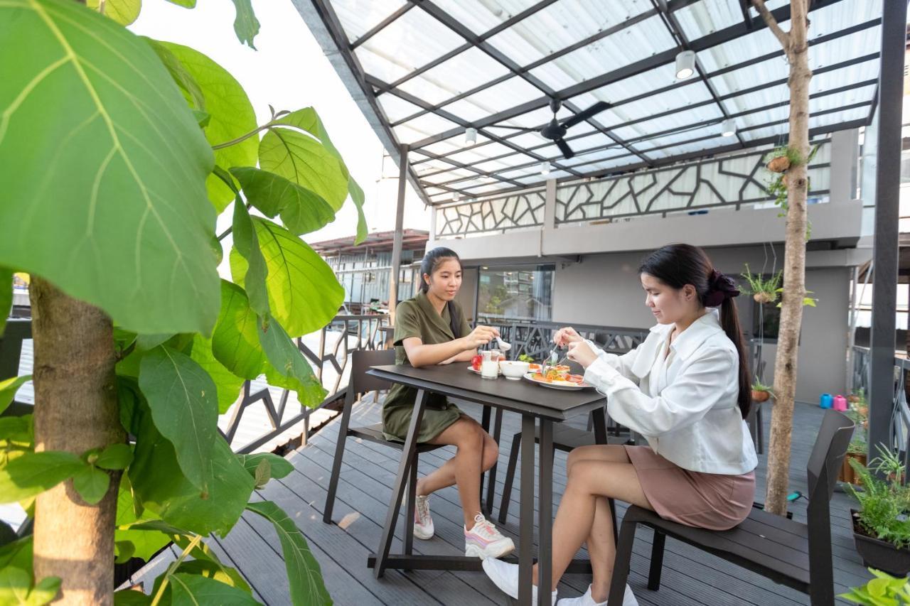 Baan Kun Mhor Hostel บ้านคุณหมอโฮสเทล بانكوك المظهر الخارجي الصورة