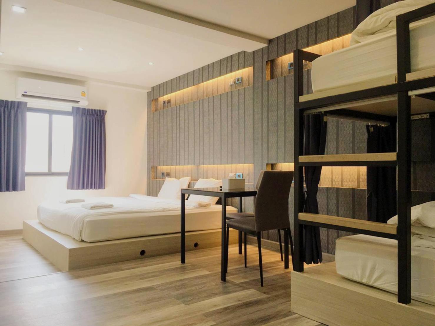 Baan Kun Mhor Hostel บ้านคุณหมอโฮสเทล بانكوك المظهر الخارجي الصورة